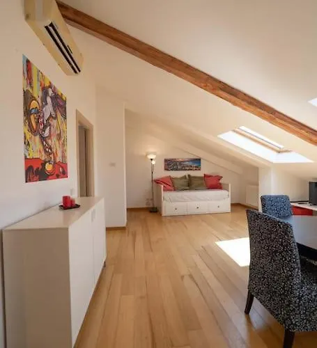 Kiss By Dimorra Naples